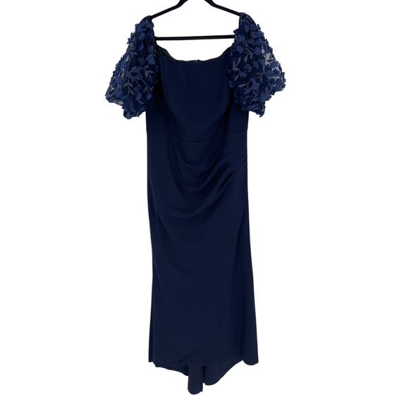 Xscape Gown (B9#11) - Picture 9 of 11